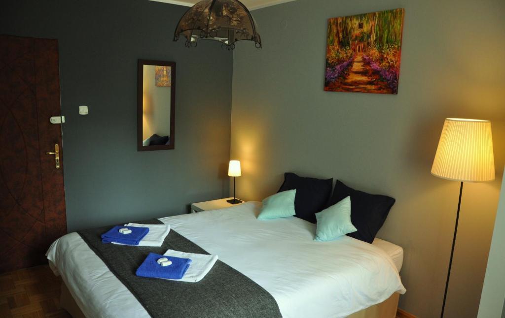 Anton House Hotel วอร์ซอ ภายนอก รูปภาพ