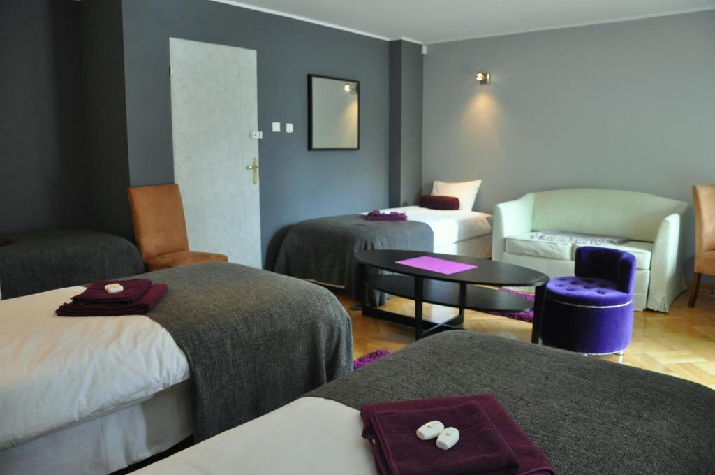 Anton House Hotel วอร์ซอ ภายนอก รูปภาพ