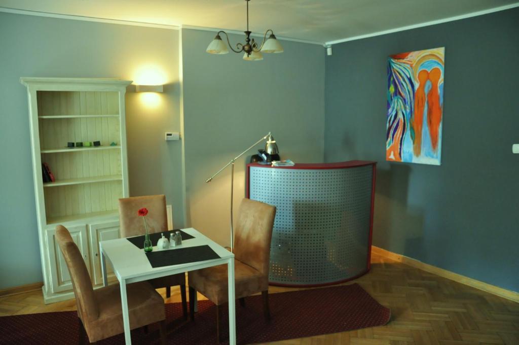 Anton House Hotel วอร์ซอ ภายนอก รูปภาพ